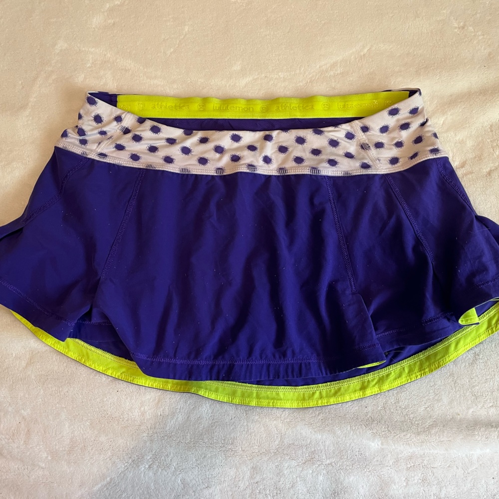 Lululemon skirt size 6